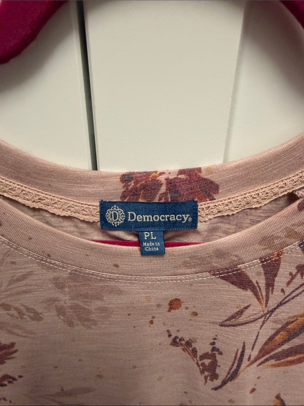 Democracy Dusty Rose Floral Short Sleeve Tee - Picture 3 of 3